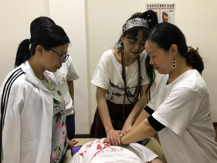 女生做推拿按摩有難度嗎?零基礎能學會嗎?