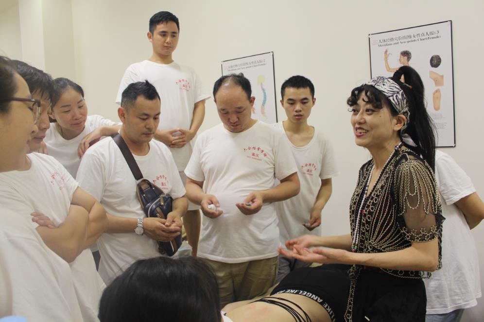 中醫(yī)治療腹瀉有奇方，重慶有針灸推拿培訓(xùn)嗎？