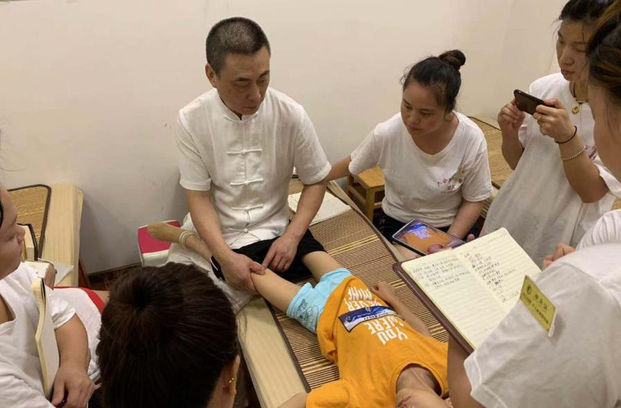 重慶小兒推拿培訓哪里好